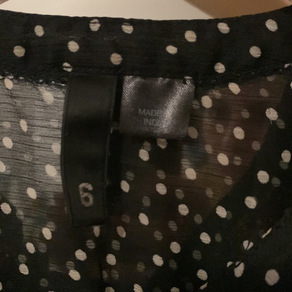 H&M Sheer Polka Dot Dress Shirt 6 Button Down Top Womens Chiffon Collarless - Picture 5 of 7